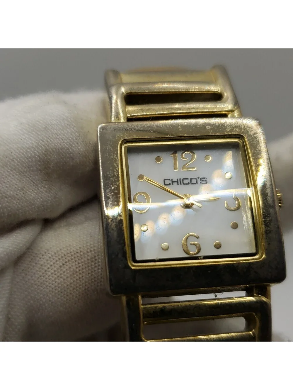 Chicos Quartz Cuff Band Watch Womens 23mm Gold Tone New Battery